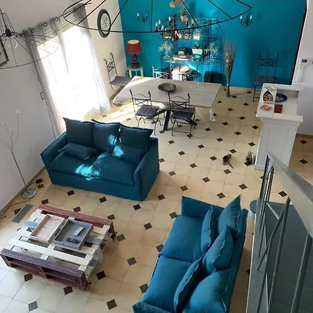 Belle Avec Piscine Villa